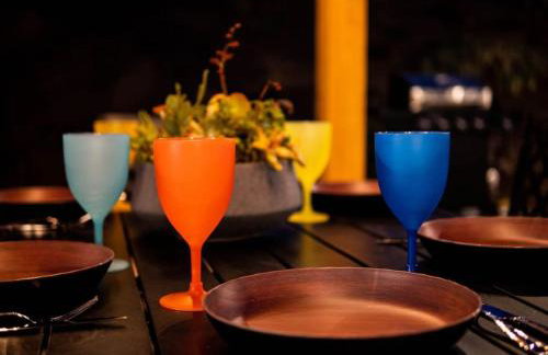 Pool! Quite, Private, remodeled home on the hill - Foto 25