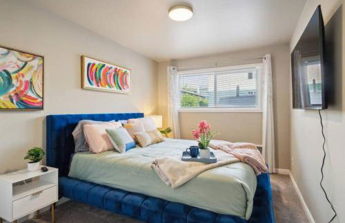 Vibrant 2bed Condo - Stroll to SEA Space Needle - Foto 29