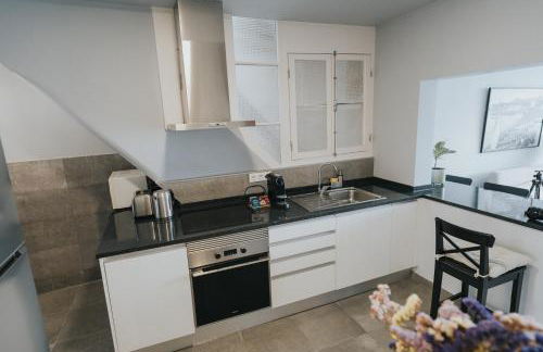 Pico Apartment's - Photo 16