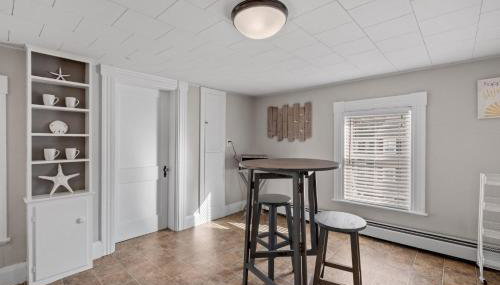 2nd Flr Large 1 Bed - Short to Midterm Rental - Foto 2