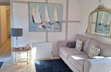 Spinnaker Barn, boutique, cute barn with hot tub - Foto 21