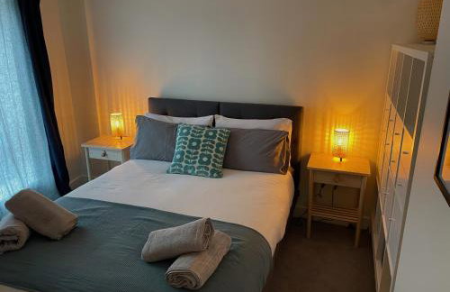 Number 10 Stunning Apartment, Fantastic Location! - Photo 20