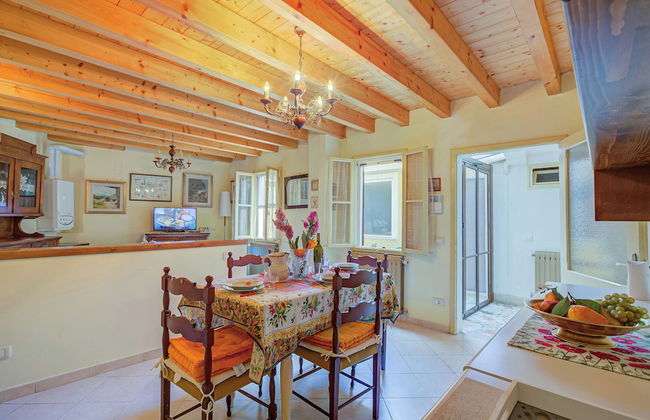 Ory House- Gardone Center & 500m Lake - Photo 15