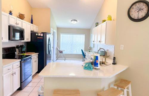 Fascinating Private Pool and Game-room, Near Disney!! - Foto 5