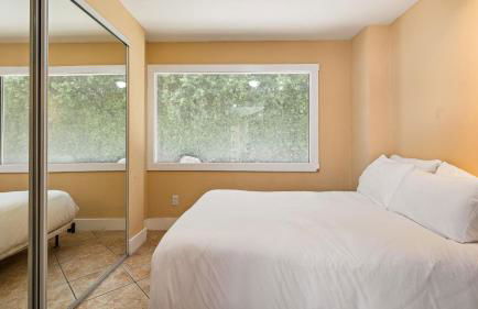 Dandelion by Avantstay Pool, 0.2mi to Downtown! - Foto 54