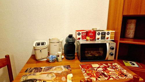 Bernina Stop & Go apartment - 30 steps to the red train - Foto 3, toaster