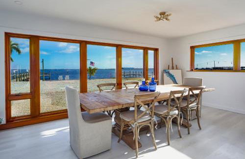 Stunning Waterfront Home with Southeast Bay Frontage - Villa Cuquita - Foto 2