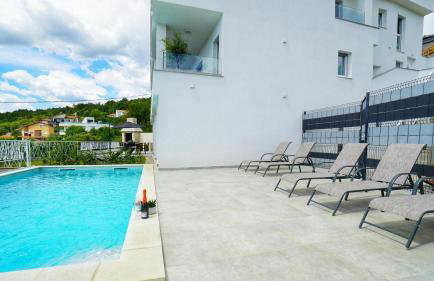 Val Apartment - Four Seasons Escape with sea view and swimming pool - Foto 16