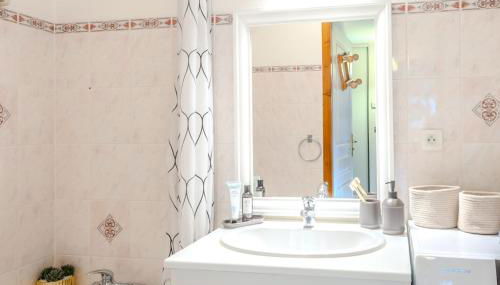 Slow Chalet Thônes lake & mountain 15 min to ski lift balcony parking - Foto 5