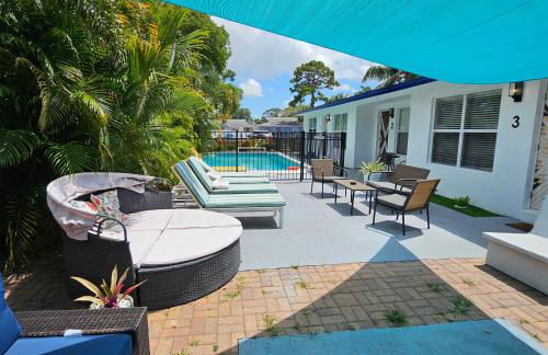 Prime Location Gateway with Pool & Patios, Near Beaches, Groceries and Restaurants - Photo 67