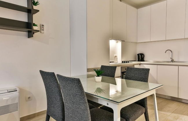 ROYAL GARDENS Apartments - Photo 57