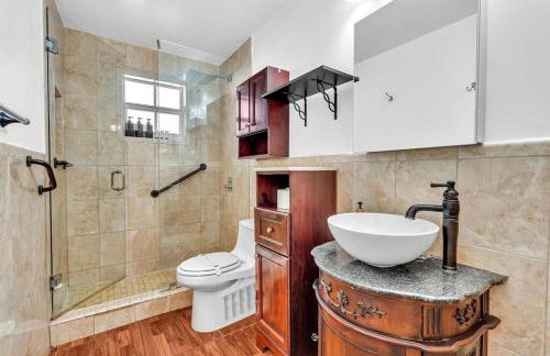 2 King Beds, FREE Parking and Internet in Miami - Foto 10