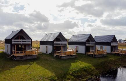 Nad brzozowym stawem - Foto 35