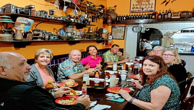 Mazatlan Night Eats - Evening Tour - Foto 3