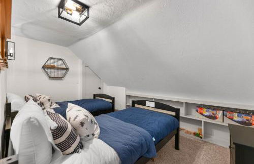 Timeless Historic Home near Downtown with HOT TUB - Foto 24