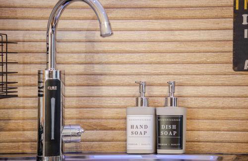 Luxury Industrial Studio Leeds Near Brudenell social club & Headingley Stadium - Photo 77