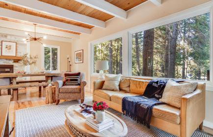 Hot Tub Sauna Game Room Modern 5BDR Family Cabin Homewood by AvantStay - Foto 6