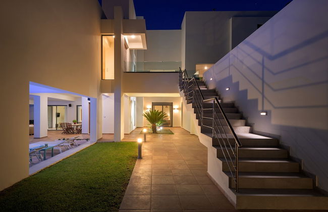 Ixian Hilltop Villa - Photo 41