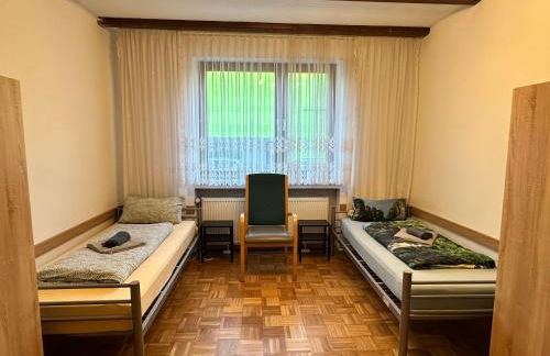 Duisburg FeelHome, Flughafen nah,3-Schlafzimmer, Dusche ebenerdig, Zentral, WiFi, Ground Floor - Foto 11