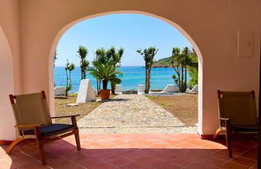 Casale fronte mare - villa with swimming pool in front of the beach - Foto 32