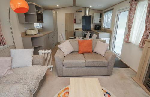 Cresswell Towers - Photo 5