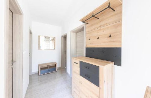 Gorgeous Home In Muc Gornji - Photo 14