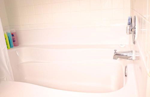 Easy Access 2beds,1bt luxury kingbed with pool sleeps 4 - Foto 5