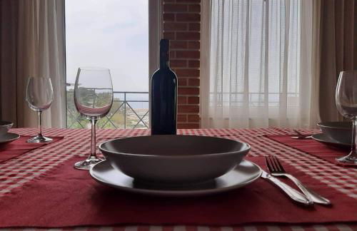 A View from the Attic Window. Kyparissia, Messinia - Foto 27