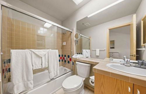 Palisades Tahoe Lodge Rentals Studio Loft #345 - Foto 13