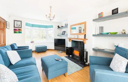 Spacious 5 Bed & Hot Tub Sleeps 12, near Stratford upon Avon - Foto 2