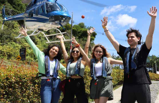 Passeio de helicóptero sobre Guatapé - Foto 6