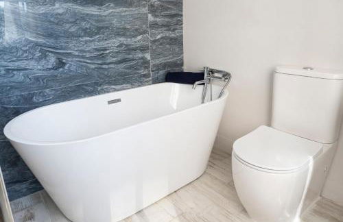 VILLA WINE & BEACH Design and Luxury in Cala Crancs - Foto 10