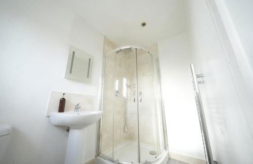 Private Rooms-Private Bathrooms-Near Airport- CABIN CREW paradise - Foto 41