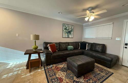2 bedroom private apt & laundry - Foto 4