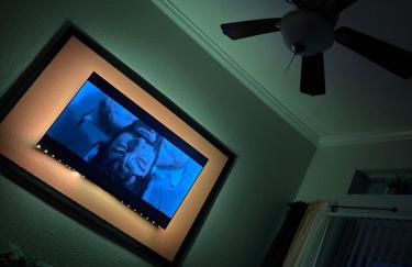 Sun-Kissed Stays - Photo 22