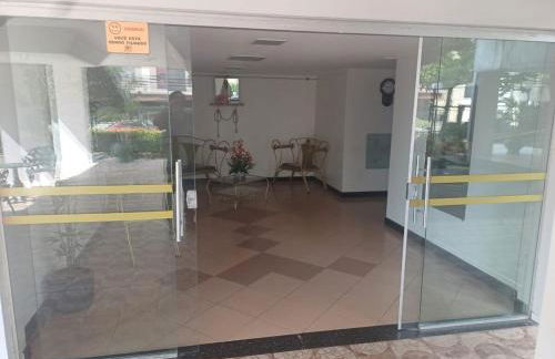 1 suíte cama king, 2 quartos com camas casal, 1 garagem, próx Basílica - Photo 42