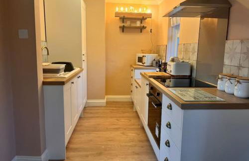 Blue Anchor House - Seaview, Hot Tub Apartments - Photo 70