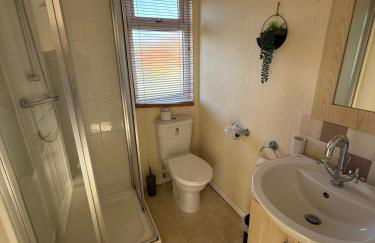 Eden Lodge-Tranquil-Hot Tub-Fishing-7m to Beach - Foto 7