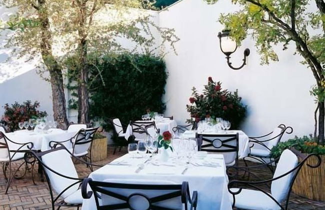 Hidalgo Suites & Restaurant - Photo 44