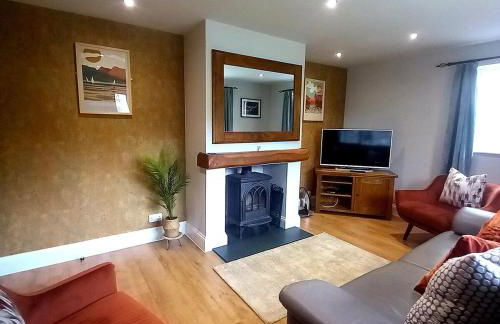 Riverside Cottage 6 guests 4 adults max hot tub - Foto 5