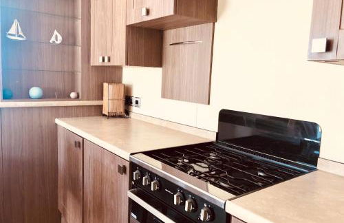 Family Seaside Retreat Private Stay at 5-Star Rockley Holiday Park Poole - Photo 21