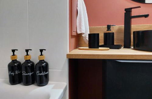 "STARRY in SO" 47m2, parking gratuit, rue calme et arborée, METRO 10 min, Stade de France 24min à pied - Foto 8