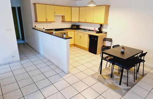 2 Bedrooms Private Parking Wifi TV - Foto 8