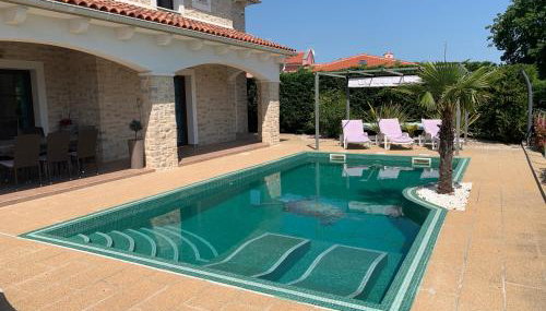 Villa Cecilia - 4 bedrooms, 4 bathrooms, heated inside pool, gym - Foto 2