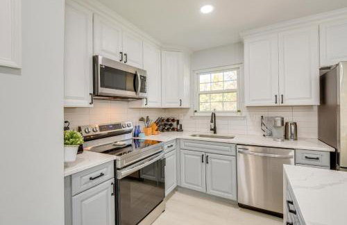 Near Top Attractions Deck Dining at Severn Home! - Foto 11