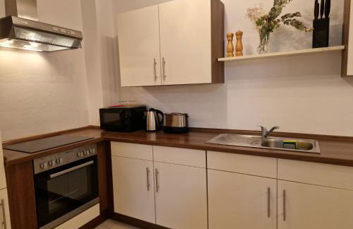 Cozy Apartment: Design Superior Suite Zentral - Küche - Balkon - Foto 35