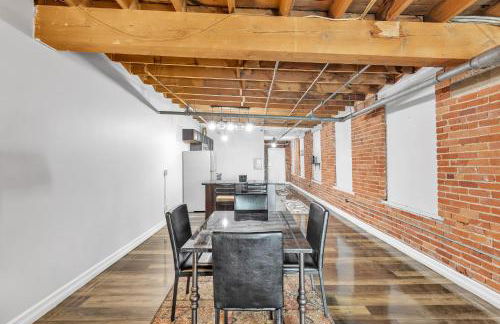 Stylish Chic Retreat At Lafayette Lofts 1 Bedroom Apts by RedAwning - Foto 10