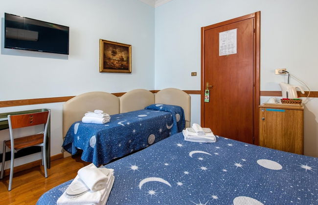 Alessandro a San Pietro Best Bed - Photo 14