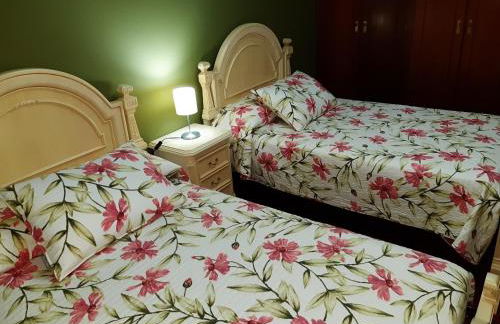 1ª LÍNEA DE PLAYA, VISTAS AL MAR Y MUY CÉNTRICO. - Foto 12