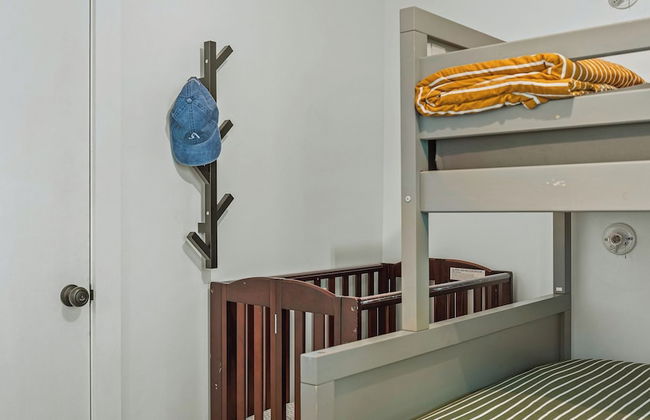 Lake Daze by Avantstay Lakefront w/ Modern Interior, Enclosed Porch & Hot Tub - Foto 41